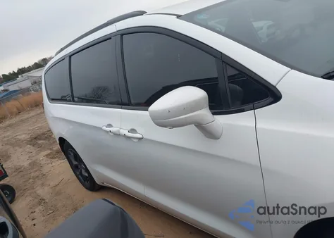 2018 Chrysler Pacifica Touring L z USA, uszkodzony, nr VIN 2C4RC1BG0JR354803